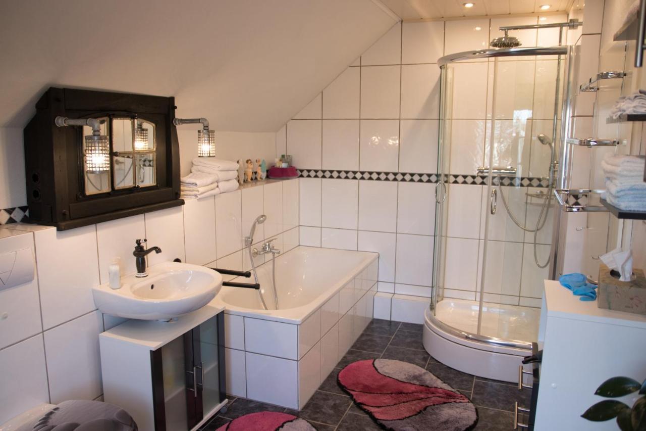 Zum Schieferhaus Appartement Wermelskirchen Buitenkant foto
